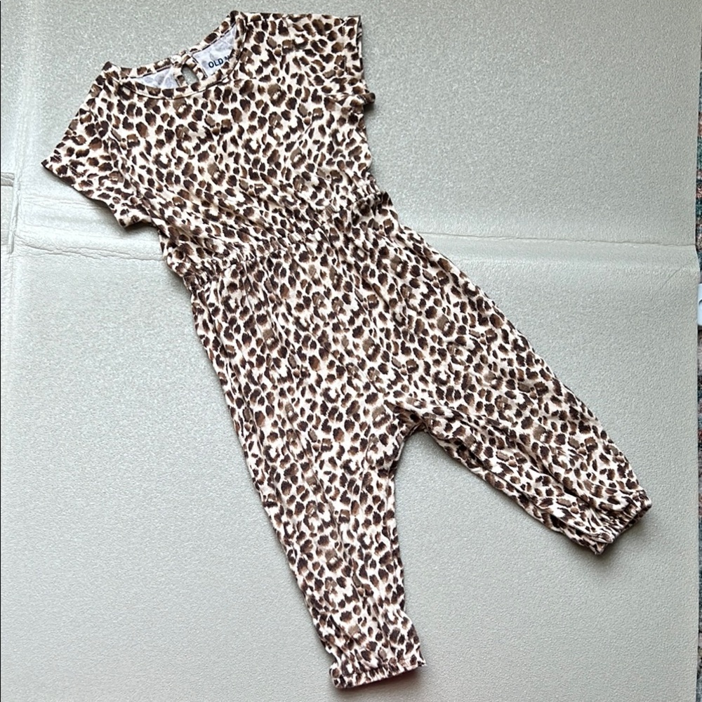 Old Navy Leopard Print Kids Jumpsuit 12-18 M